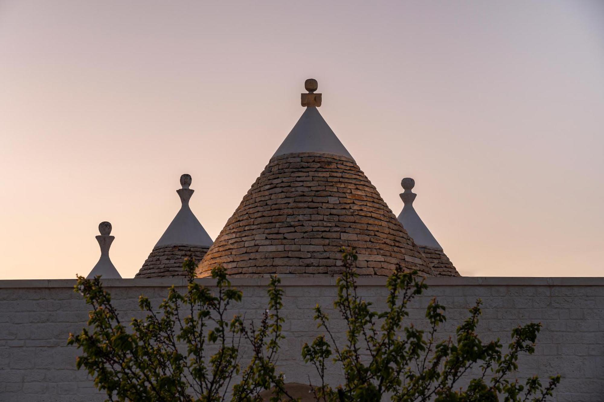 Trullo Jale - Boutique Apartments ออสตูนี ภายนอก รูปภาพ