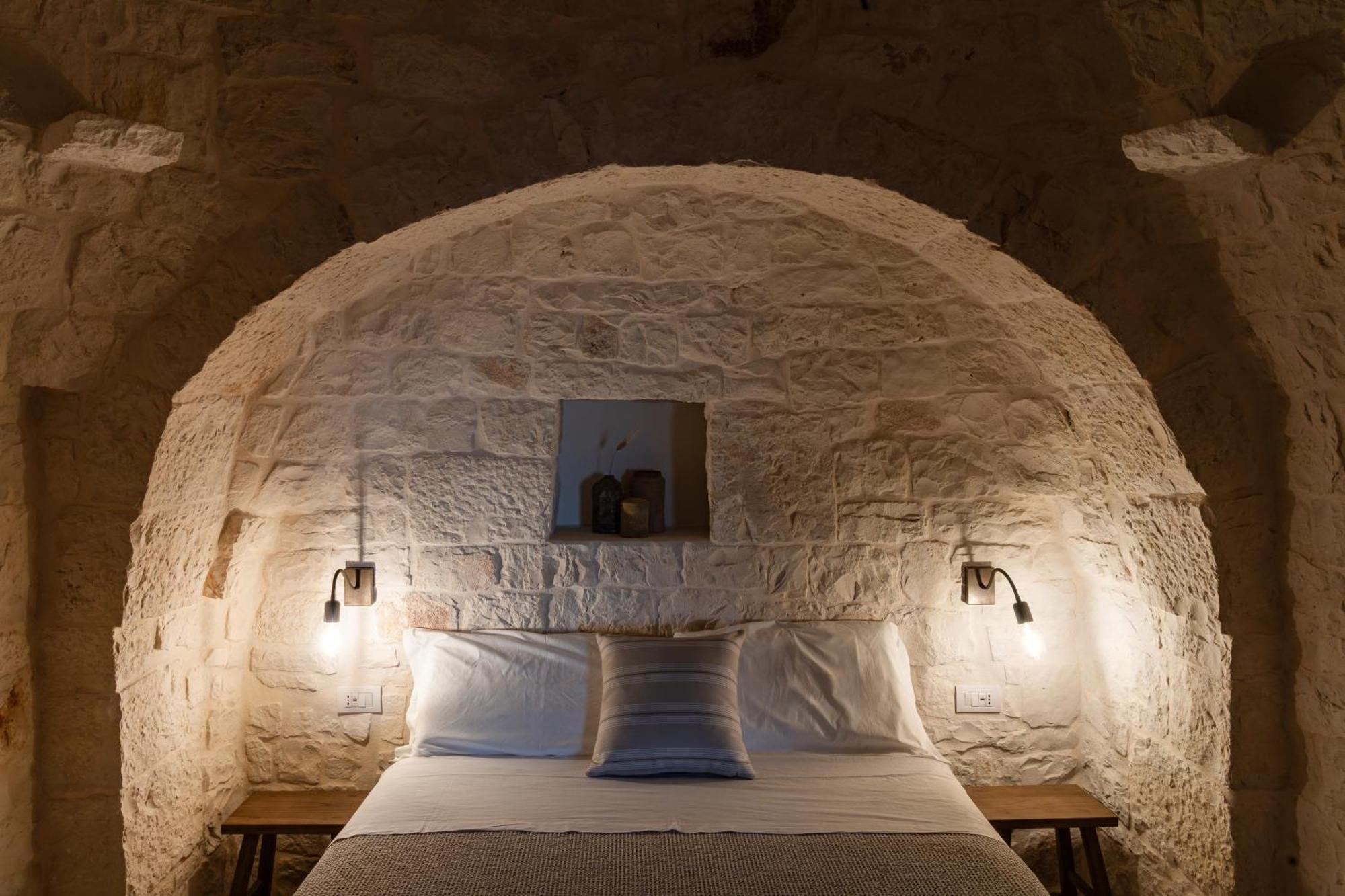 Trullo Jale - Boutique Apartments ออสตูนี ภายนอก รูปภาพ